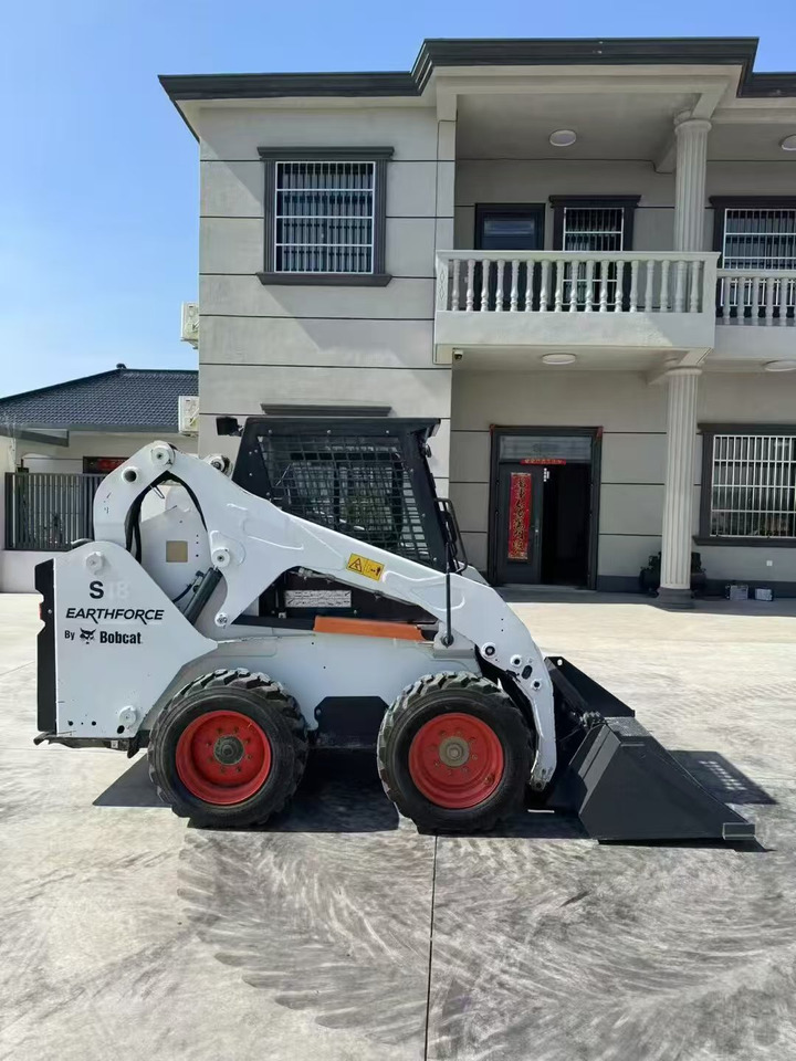 BOBCAT S180 - Mini krautuvas: foto 1 BOBCAT S180 - Mini krautuvas: foto 1