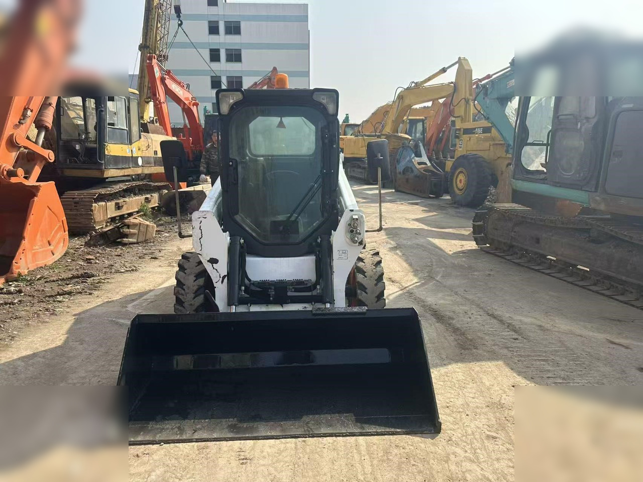 BOBCAT S550 - Mini krautuvas: foto 1 BOBCAT S550 - Mini krautuvas: foto 1
