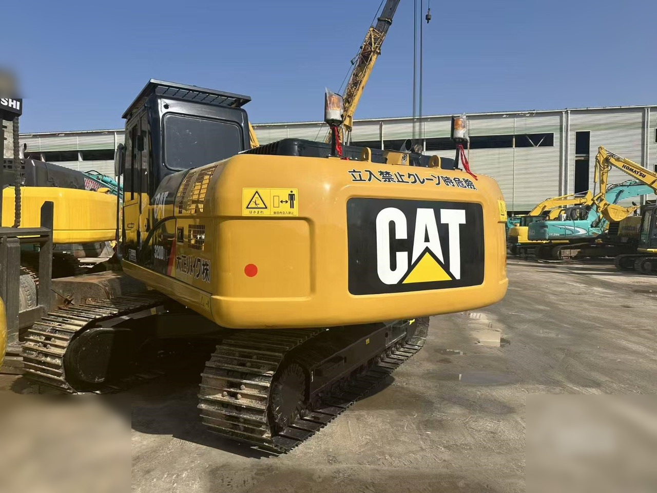 CATERPILLAR 320D2L - Vikšrinis ekskavatorius: foto 3 CATERPILLAR 320D2L - Vikšrinis ekskavatorius: foto 3
