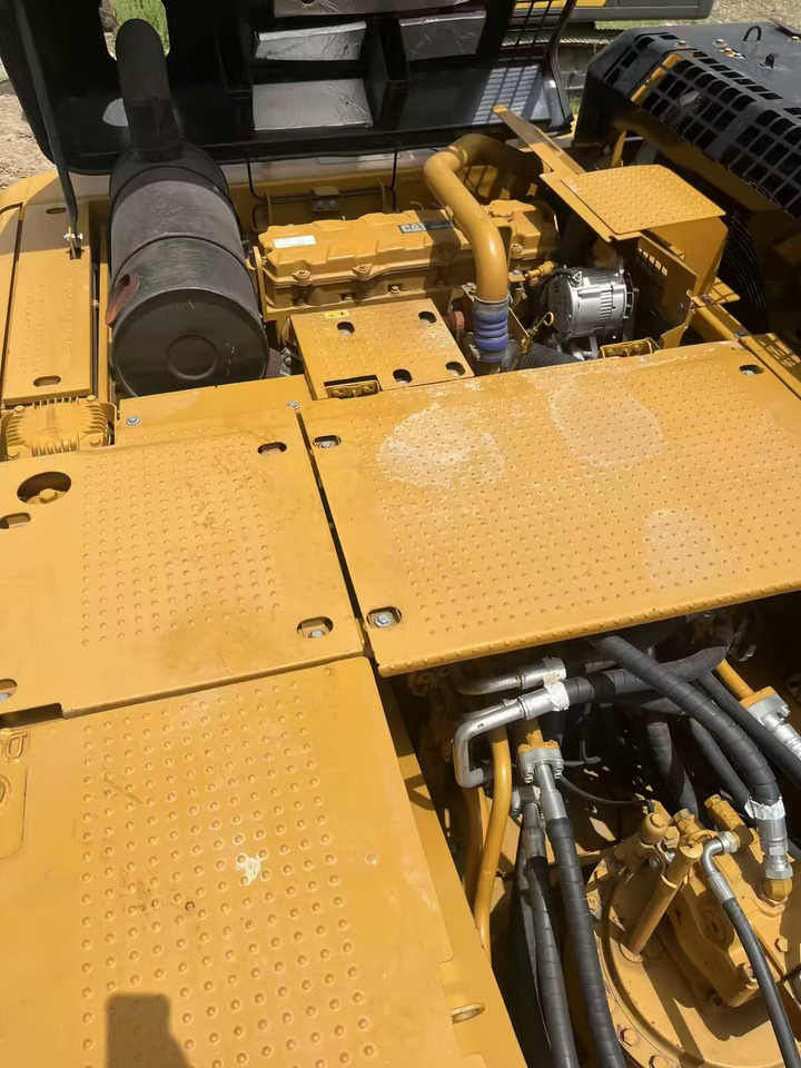 CATERPILLAR 330D2 - Vikšrinis ekskavatorius: foto 5 CATERPILLAR 330D2 - Vikšrinis ekskavatorius: foto 5