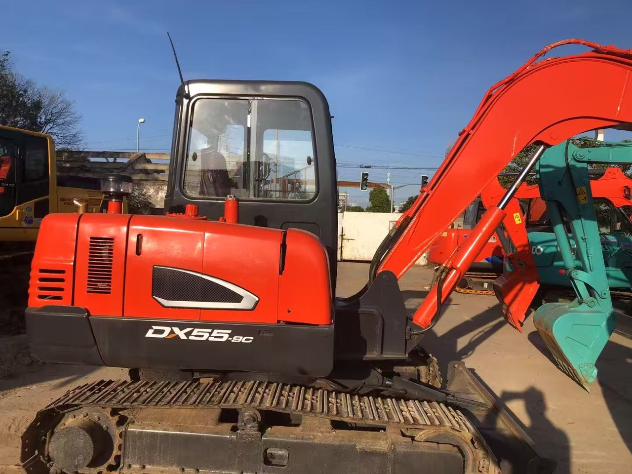 Vikšrinis ekskavatorius DOOSAN DX55-9C: foto 10