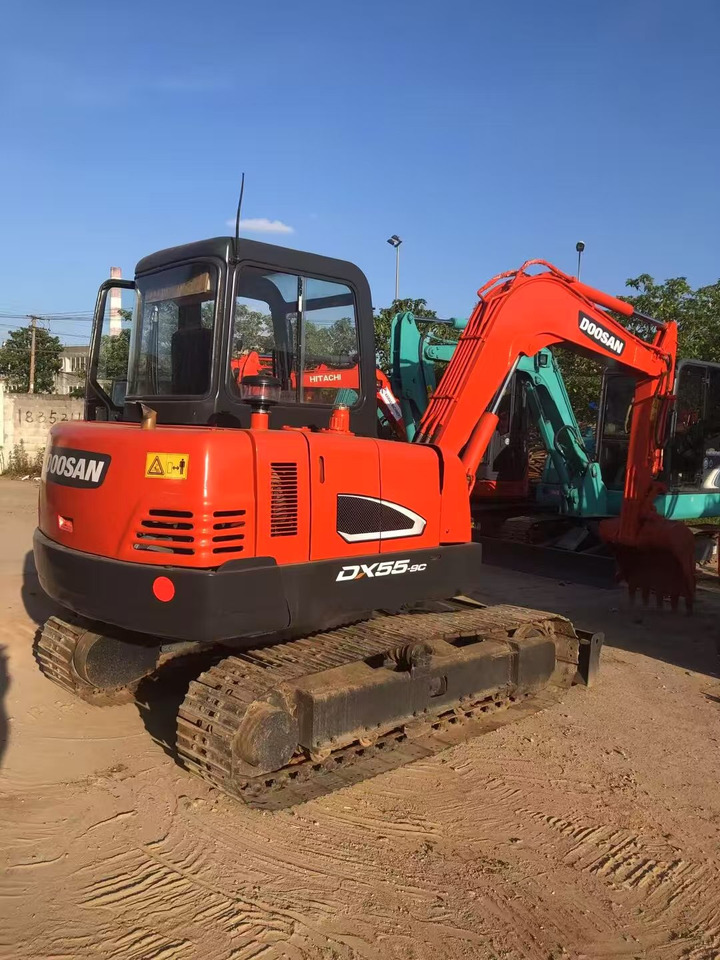Vikšrinis ekskavatorius DOOSAN DX55-9C: foto 15