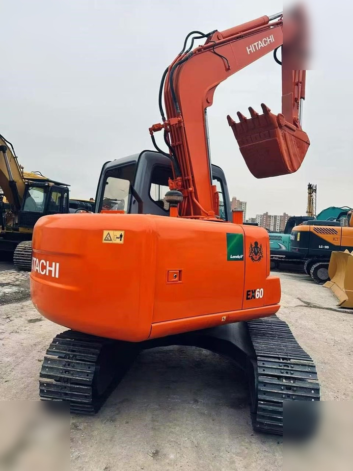 HITACHI EX60-5 - Vikšrinis ekskavatorius: foto 1 HITACHI EX60-5 - Vikšrinis ekskavatorius: foto 1