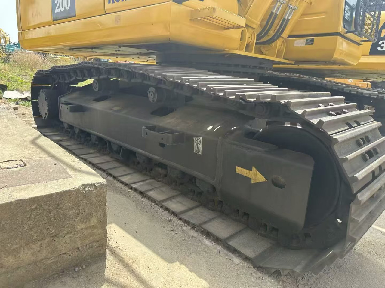 Vikšrinis ekskavatorius KOMATSU 200-8: foto 13
