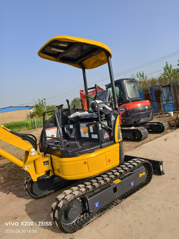 Mini ekskavatorius KOMATSU 20MR: foto 11