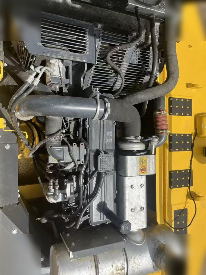 Vikšrinis ekskavatorius KOMATSU PC350-8: foto 17