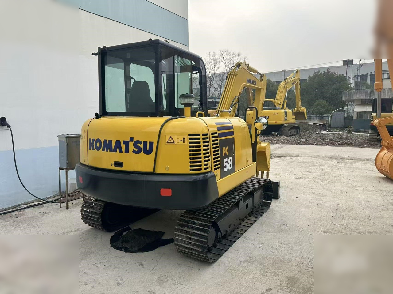 KOMATSU PC56-7 - Mini ekskavatorius: foto 1 KOMATSU PC56-7 - Mini ekskavatorius: foto 1