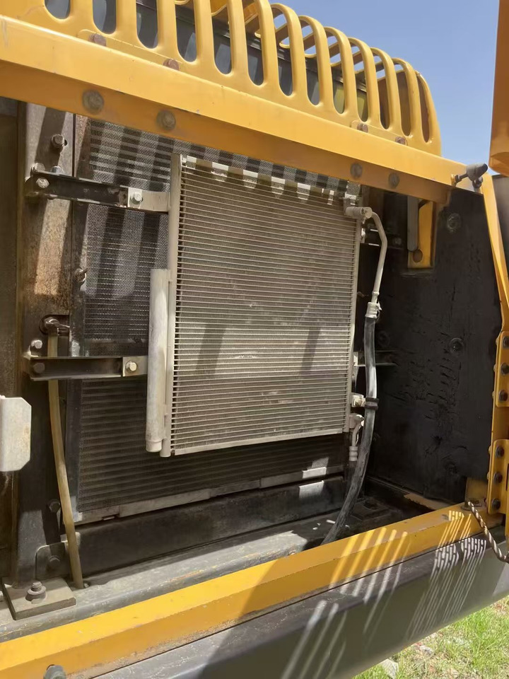 Vikšrinis ekskavatorius Volvo EC210: foto 13