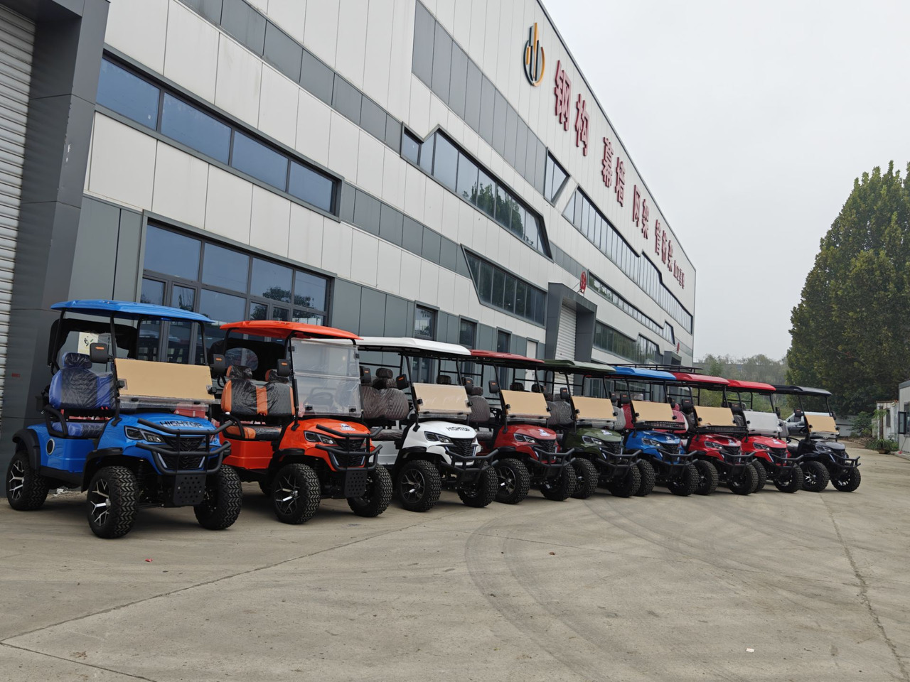 MAYTOP HIGHTOP MF Golf Cart with Electric or Petrol engine 2-8seats - Miesto autobusas: foto 1 MAYTOP HIGHTOP MF Golf Cart with Electric or Petrol engine 2-8seats - Miesto autobusas: foto 1