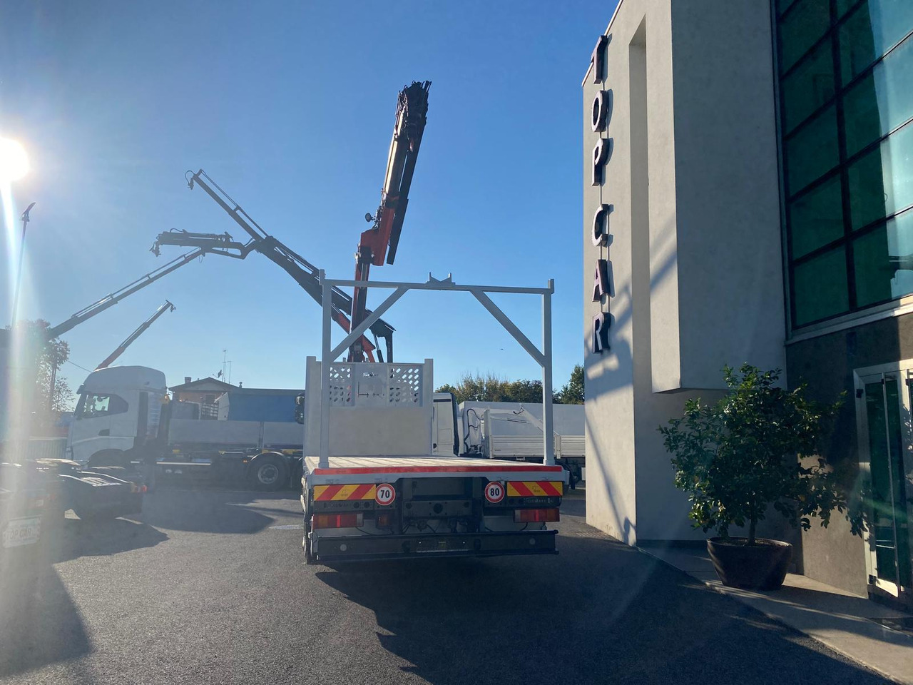 IVECO AD260S36 - Sunkvežimis su kranu: foto 5 IVECO AD260S36 - Sunkvežimis su kranu: foto 5