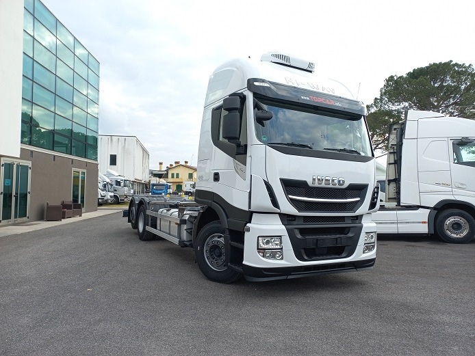 IVECO AS260S48 - Konteineris-vežimus/ Sukeisti kūną sunkvežimis: foto 5 IVECO AS260S48 - Konteineris-vežimus/ Sukeisti kūną sunkvežimis: foto 5