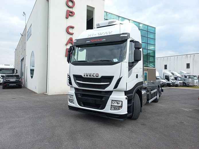 IVECO AS260S48 - Konteineris-vežimus/ Sukeisti kūną sunkvežimis: foto 4 IVECO AS260S48 - Konteineris-vežimus/ Sukeisti kūną sunkvežimis: foto 4