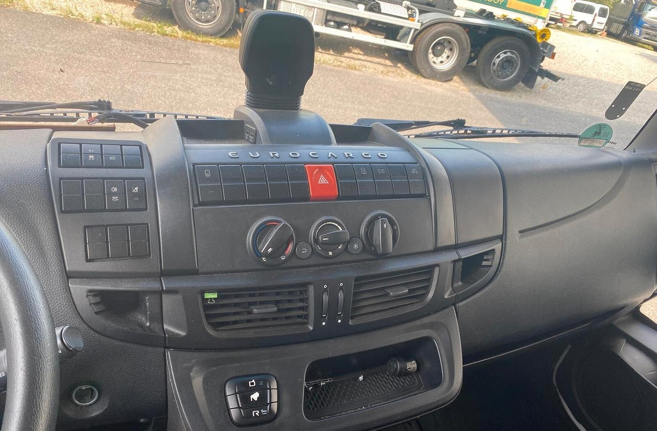 IVECO EUROCARGO 75E19 EURO 6 2018 - Tentinis sunkvežimis: foto 5 IVECO EUROCARGO 75E19 EURO 6 2018 - Tentinis sunkvežimis: foto 5