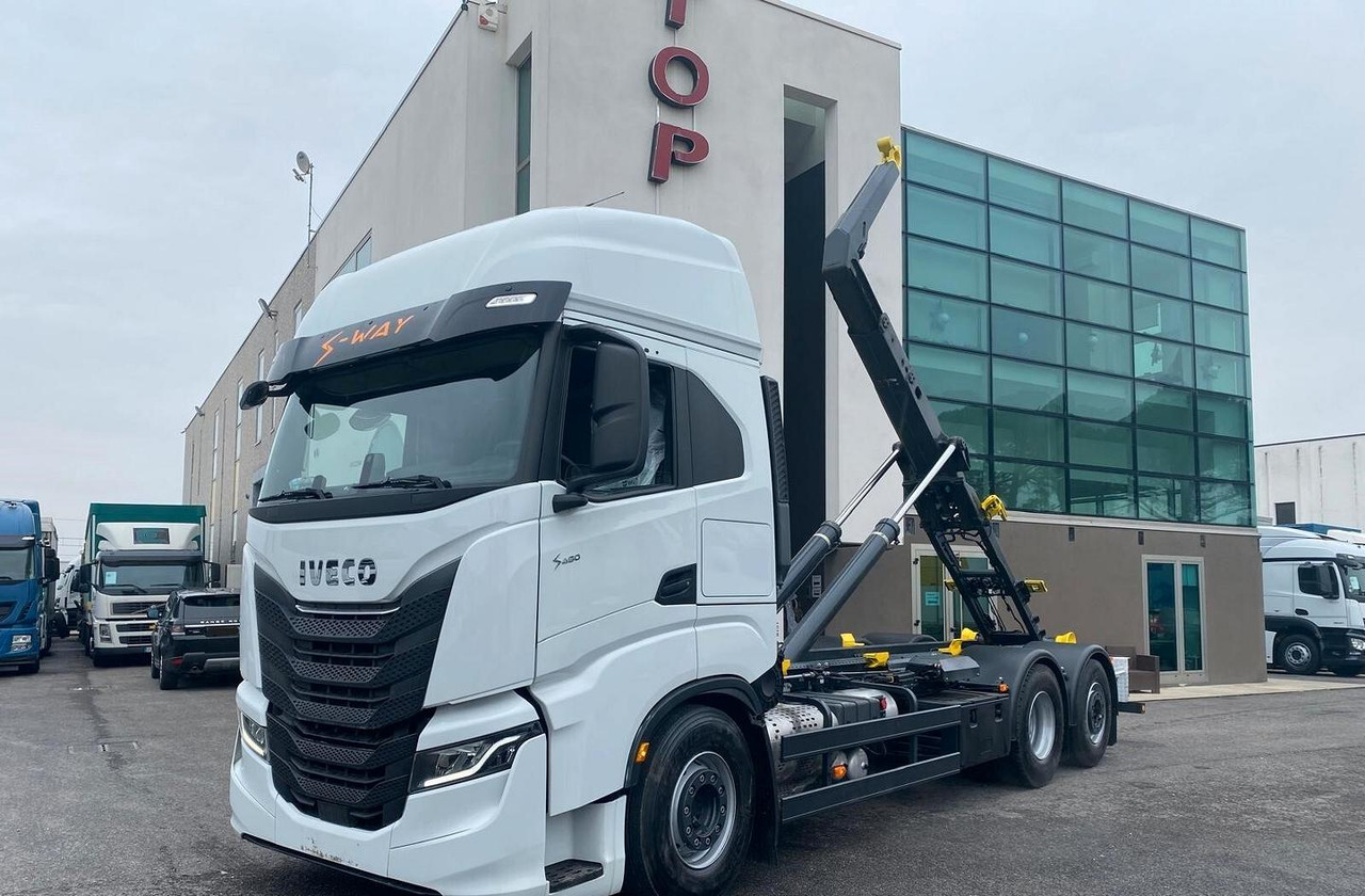 IVECO S-WAY 480 SCARRABILE FULL PNEUMATIC EURO 6 - Hook-lift sunkvežimis: foto 2 IVECO S-WAY 480 SCARRABILE FULL PNEUMATIC EURO 6 - Hook-lift sunkvežimis: foto 2