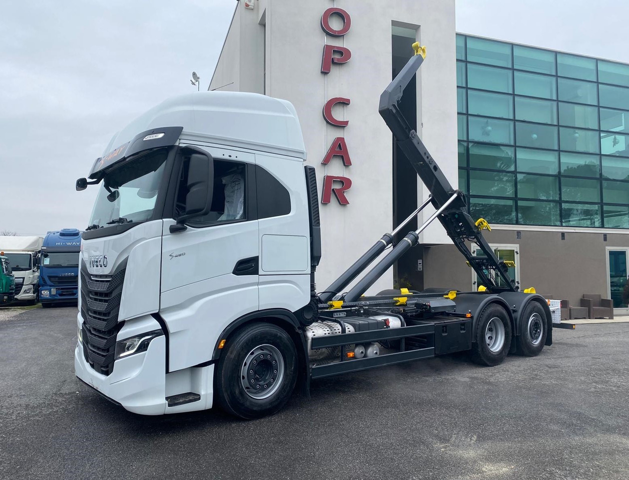 IVECO S-WAY AS260S48 - Hook-lift sunkvežimis: foto 1 IVECO S-WAY AS260S48 - Hook-lift sunkvežimis: foto 1