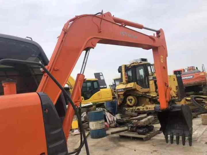 Ekskavatorius Cheap Price Hitachi ZX60 Used Excavator for Sale Used 6 Tons Hitachi Mini Excavator with Good Performance: foto 6