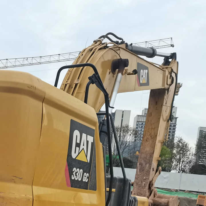 Good Condition Used CAT Excavator Japan 330GC Original Used Excavator Cat 330GC in Stock - Vikšrinis ekskavatorius: foto 1 Good Condition Used CAT Excavator Japan 330GC Original Used Excavator Cat 330GC in Stock - Vikšrinis ekskavatorius: foto 1