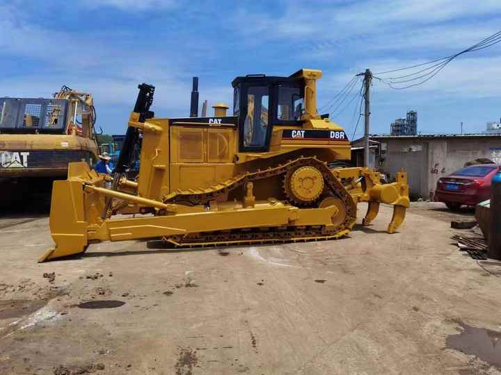 Hot Sale Used Original Japan Cat D8r Bulldozer/Big Dozer D 8 D7 Used D7r Bulldozer - Buldozeris: foto 4 Hot Sale Used Original Japan Cat D8r Bulldozer/Big Dozer D 8 D7 Used D7r Bulldozer - Buldozeris: foto 4