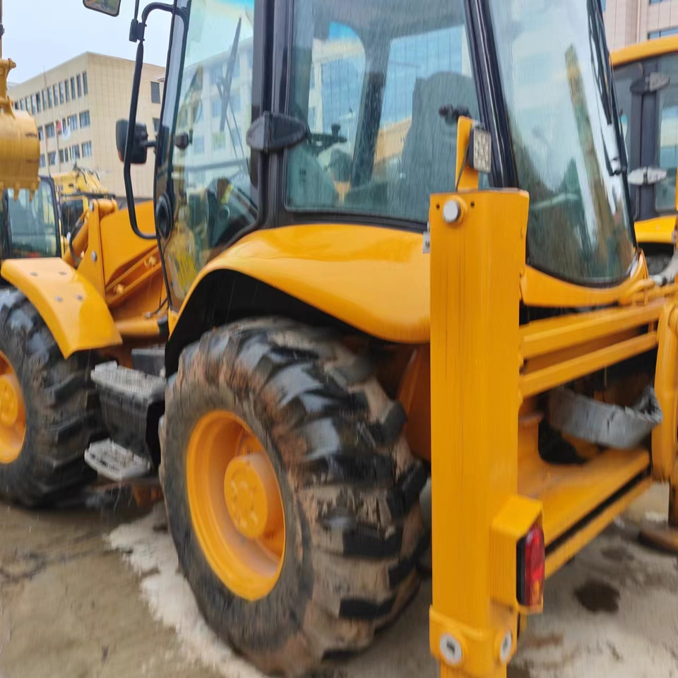 JCB 4CX - Ekskavatorius-krautuvas: foto 4 JCB 4CX - Ekskavatorius-krautuvas: foto 4