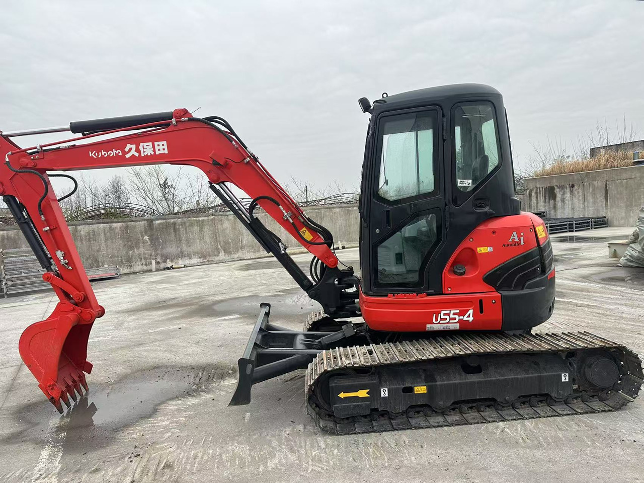 KUBOTA U55 in stock - Mini ekskavatorius: foto 1 KUBOTA U55 in stock - Mini ekskavatorius: foto 1