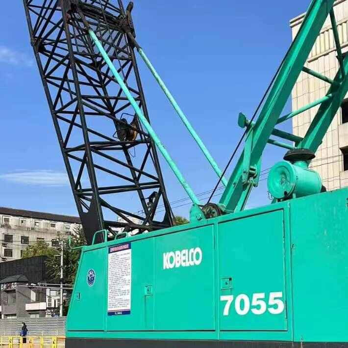 Kobelco 7055-2 Mobile Crane Truck Japan Made Used Heavy Earthmoving Equipment Crane Truck in Good Condition - Vikšrinis kranas: foto 4 Kobelco 7055-2 Mobile Crane Truck Japan Made Used Heavy Earthmoving Equipment Crane Truck in Good Condition - Vikšrinis kranas: foto 4