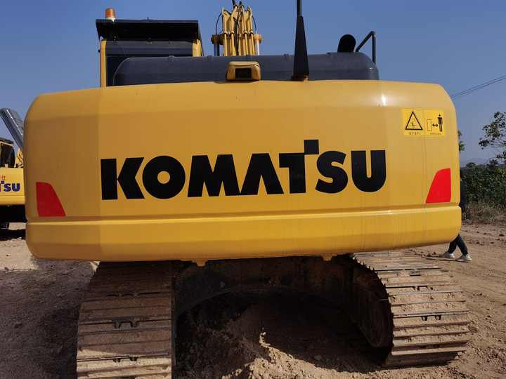 Komatsu PC 200 - Vikšrinis ekskavatorius: foto 4 Komatsu PC 200 - Vikšrinis ekskavatorius: foto 4