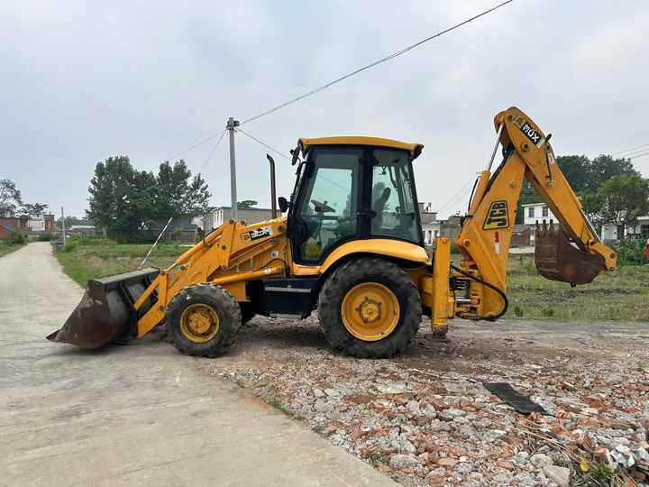 Low Price JCB 3CX Backhoe Loader in Excellent Condition for Sale JCB3CX JCB 4CX Available for Sale - Ekskavatorius-krautuvas: foto 2 Low Price JCB 3CX Backhoe Loader in Excellent Condition for Sale JCB3CX JCB 4CX Available for Sale - Ekskavatorius-krautuvas: foto 2