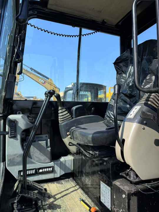 Mini Cat Brand Cat 305 Small Excavator in Stock Used Mini Excavator CAT305.5E2 CAT306 CAT307 CAT308 With Good Condition - Mini ekskavatorius: foto 5 Mini Cat Brand Cat 305 Small Excavator in Stock Used Mini Excavator CAT305.5E2 CAT306 CAT307 CAT308 With Good Condition - Mini ekskavatorius: foto 5