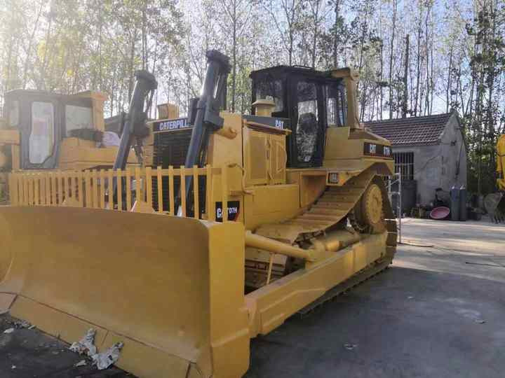 Second Hand Caterpillar CAT D7H D7G D7R Bulldozer, Used CAT D7H Japan Import in Good Condition - Buldozeris: foto 4 Second Hand Caterpillar CAT D7H D7G D7R Bulldozer, Used CAT D7H Japan Import in Good Condition - Buldozeris: foto 4