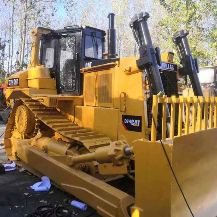 Second Hand Caterpillar CAT D7H D7G D7R Bulldozer, Used CAT D7H Japan Import in Good Condition - Buldozeris: foto 1 Second Hand Caterpillar CAT D7H D7G D7R Bulldozer, Used CAT D7H Japan Import in Good Condition - Buldozeris: foto 1