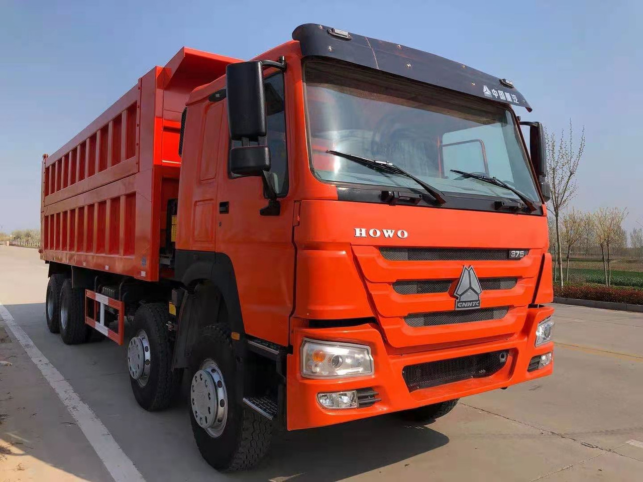 Howo China Brand Howo Dump 12 Wheeler 8x4 6x4 6 4 Sinotruk 371 Hp 375hp Sino Mine Tipper Truck for Sale - Sunkvežimis: foto 4 Howo China Brand Howo Dump 12 Wheeler 8x4 6x4 6 4 Sinotruk 371 Hp 375hp Sino Mine Tipper Truck for Sale - Sunkvežimis: foto 4