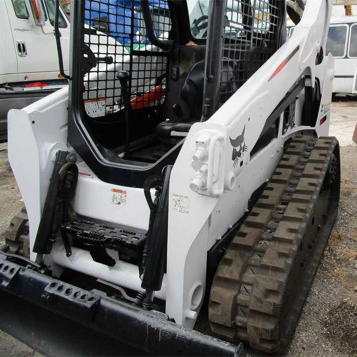 Used Bobcat T590 Used Skid Steer Loader with Good Condition for Sale S160 S185 S300 S330 T590 3T 4T 5T 2T - Mini krautuvas: foto 1 Used Bobcat T590 Used Skid Steer Loader with Good Condition for Sale S160 S185 S300 S330 T590 3T 4T 5T 2T - Mini krautuvas: foto 1