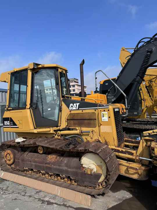 Used Cat D5G Crawler Bulldozer Original CAT Brand Bulldozer Second Hand Cat D5H D5 D5C D5N D5M LGP Dozer for Sale - Buldozeris: foto 2 Used Cat D5G Crawler Bulldozer Original CAT Brand Bulldozer Second Hand Cat D5H D5 D5C D5N D5M LGP Dozer for Sale - Buldozeris: foto 2