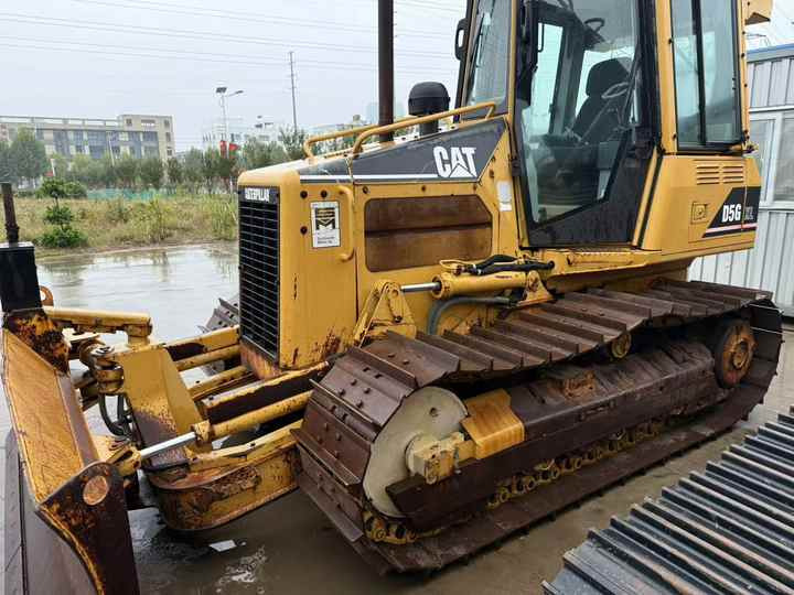 Used Cat D5G Crawler Bulldozer Original CAT Brand Bulldozer Second Hand Cat D5H D5 D5C D5N D5M LGP Dozer for Sale - Buldozeris: foto 5 Used Cat D5G Crawler Bulldozer Original CAT Brand Bulldozer Second Hand Cat D5H D5 D5C D5N D5M LGP Dozer for Sale - Buldozeris: foto 5