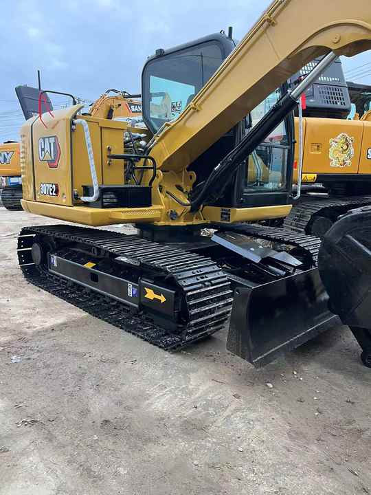 Used Caterpillar CAT 307E2 Crawler Mini Hydraulic Digger Second Hand Cat 307E2 Excavator - Ekskavatorius: foto 5 Used Caterpillar CAT 307E2 Crawler Mini Hydraulic Digger Second Hand Cat 307E2 Excavator - Ekskavatorius: foto 5