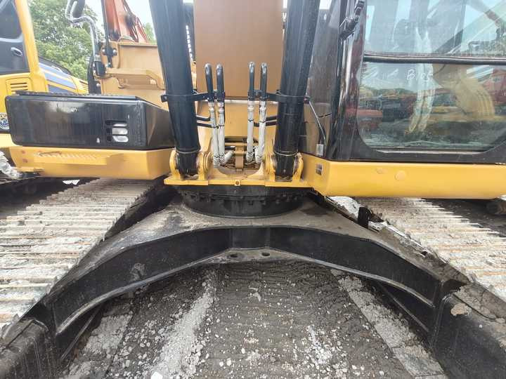 Used Digger CAT 329D2 Construction Machinery Construction Digger Used CAT 329D2 Cheap Excavator - Vikšrinis ekskavatorius: foto 4 Used Digger CAT 329D2 Construction Machinery Construction Digger Used CAT 329D2 Cheap Excavator - Vikšrinis ekskavatorius: foto 4