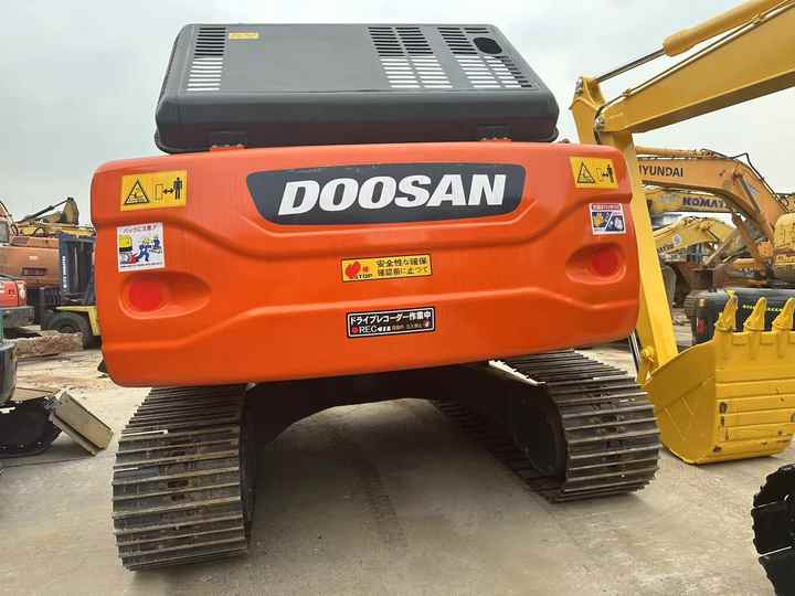 Used Excavator Doosan DX225LC-9 Excavators Mini Equipment Earth Moving Machinery Doosan Digger Excavator for Sale - Vikšrinis ekskavatorius: foto 5 Used Excavator Doosan DX225LC-9 Excavators Mini Equipment Earth Moving Machinery Doosan Digger Excavator for Sale - Vikšrinis ekskavatorius: foto 5