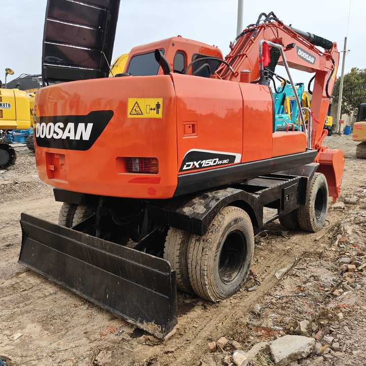 Used Original Doosan Dx150w-9 Wheel Excavator for Sale - Ratinis ekskavatorius: foto 2 Used Original Doosan Dx150w-9 Wheel Excavator for Sale - Ratinis ekskavatorius: foto 2