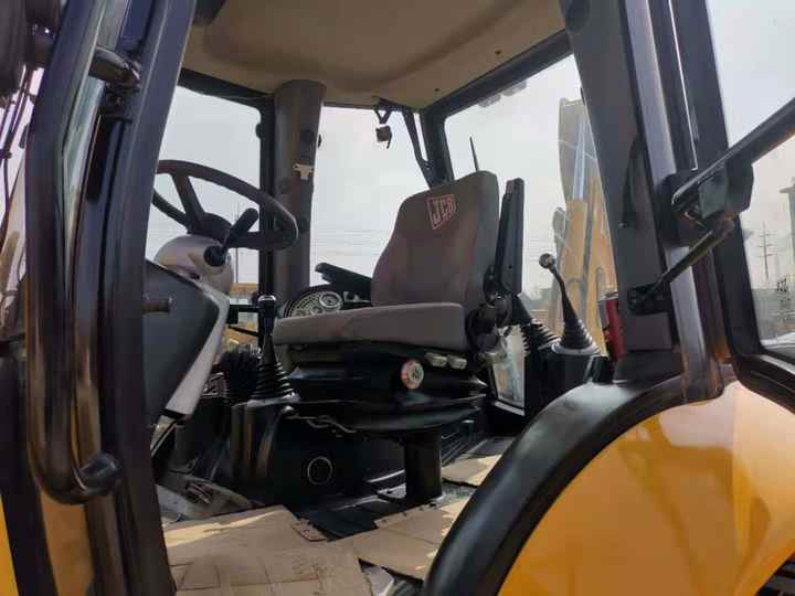 Used Small Bakchoe Loader JCB 4CX Towable Backhoe/3cx 4cx Jcb Backhoe Loader for Sale - Ekskavatorius-krautuvas: foto 5 Used Small Bakchoe Loader JCB 4CX Towable Backhoe/3cx 4cx Jcb Backhoe Loader for Sale - Ekskavatorius-krautuvas: foto 5