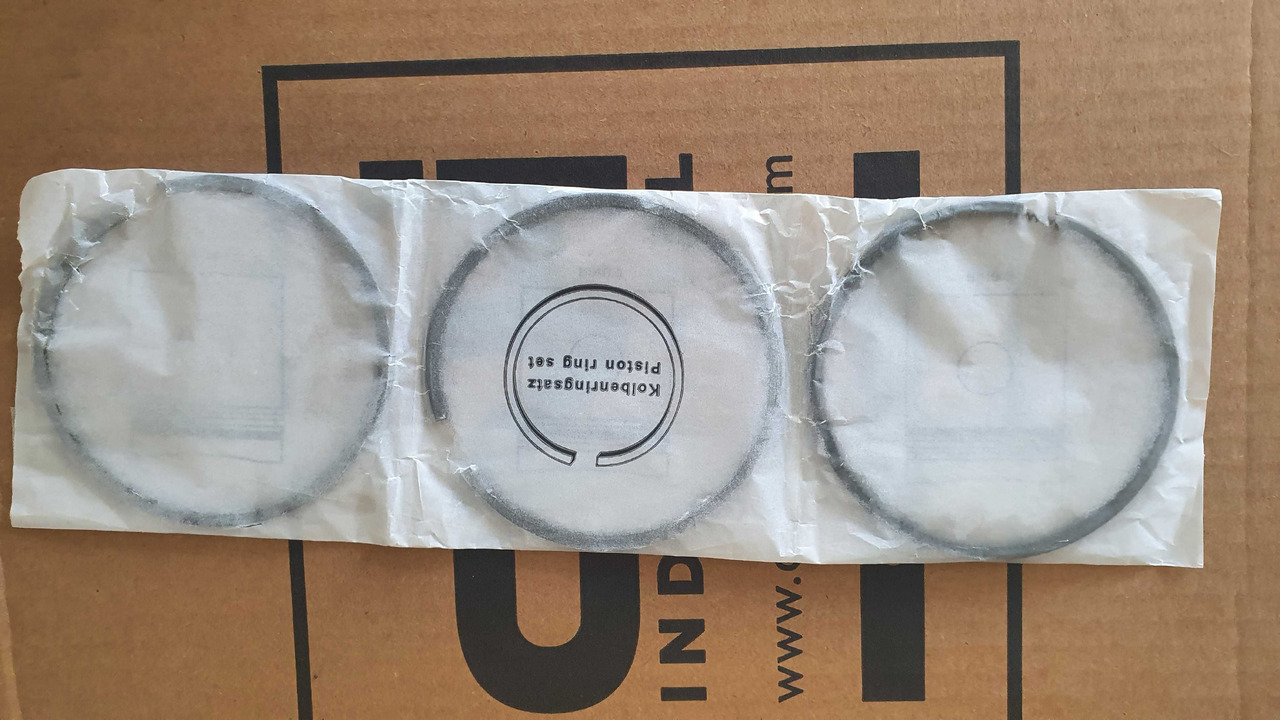 Atsarginės dalys - Žemės ūkio technika Kpl. pierścieni tłokowych SISU VALMET Massey Ferguson 36376_20M91: foto 1