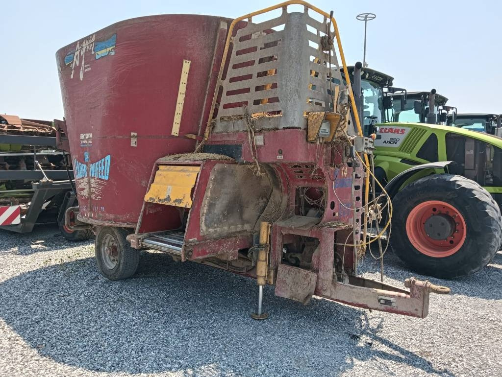 AGM W14 MC - Pašarų maišytuvas: foto 1 AGM W14 MC - Pašarų maišytuvas: foto 1