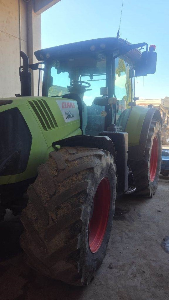 Claas Arion 630 CIS - Traktorius: foto 4 Claas Arion 630 CIS - Traktorius: foto 4