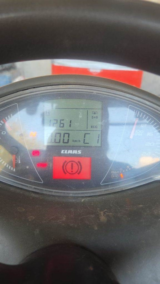Claas Arion 630 CIS - Traktorius: foto 2 Claas Arion 630 CIS - Traktorius: foto 2