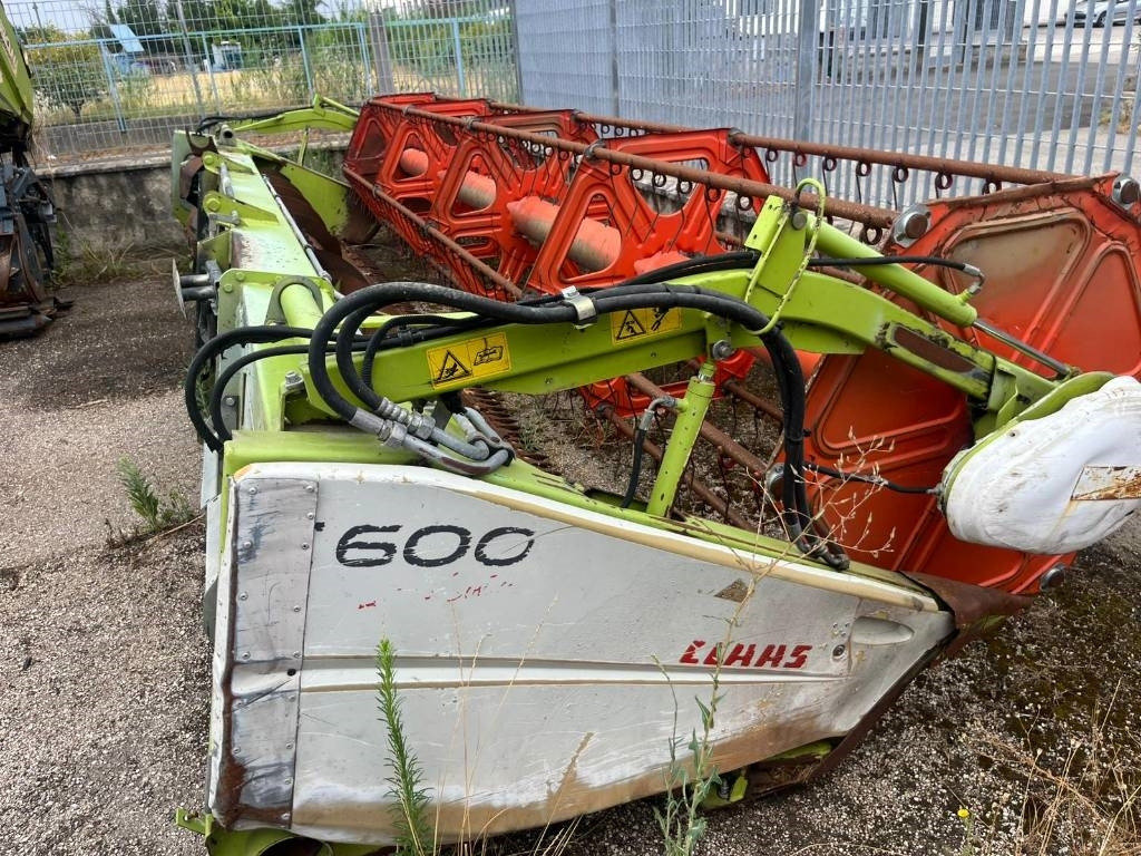 Claas C 600 - Įranga už kombainai: foto 1 Claas C 600 - Įranga už kombainai: foto 1