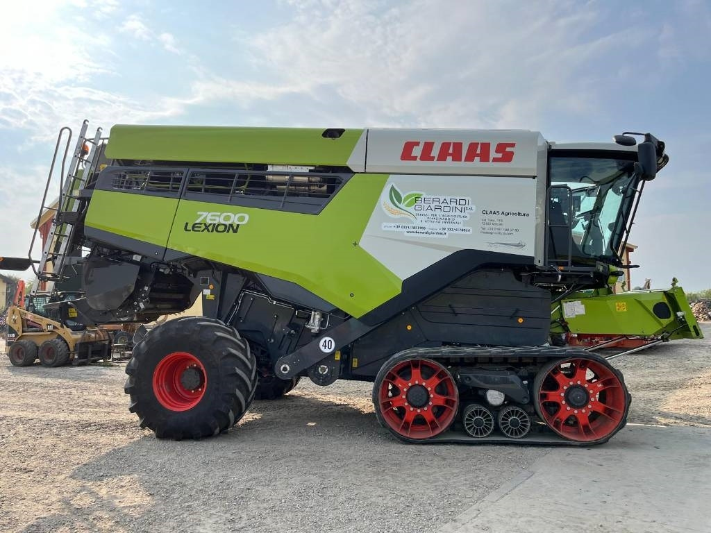 Claas LEXION 7600 TT - Derliaus nuėmimo kombainas: foto 1 Claas LEXION 7600 TT - Derliaus nuėmimo kombainas: foto 1