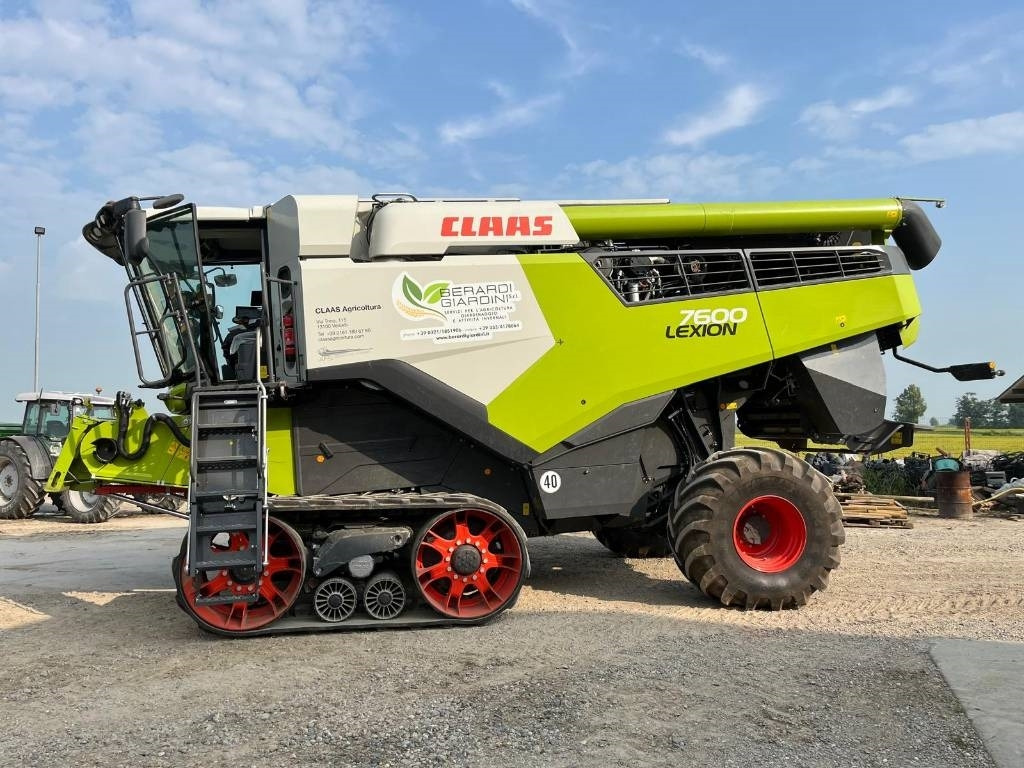 Claas LEXION 7600 TT - Derliaus nuėmimo kombainas: foto 4 Claas LEXION 7600 TT - Derliaus nuėmimo kombainas: foto 4