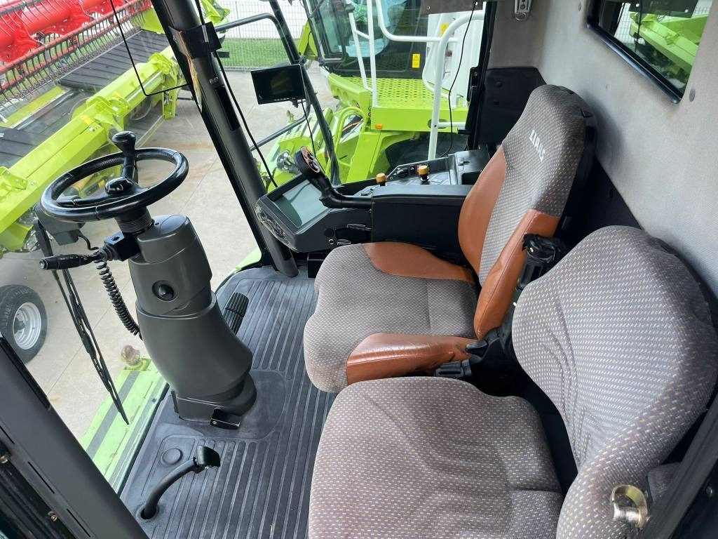 Claas Lexion 560 TT  - Derliaus nuėmimo kombainas: foto 4 Claas Lexion 560 TT  - Derliaus nuėmimo kombainas: foto 4