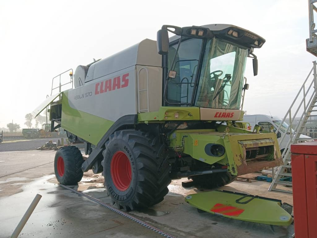 Claas Lexion 570 - Derliaus nuėmimo kombainas: foto 1 Claas Lexion 570 - Derliaus nuėmimo kombainas: foto 1