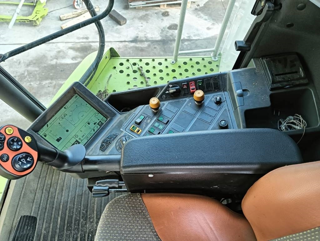 Claas Lexion 570 - Derliaus nuėmimo kombainas: foto 3 Claas Lexion 570 - Derliaus nuėmimo kombainas: foto 3