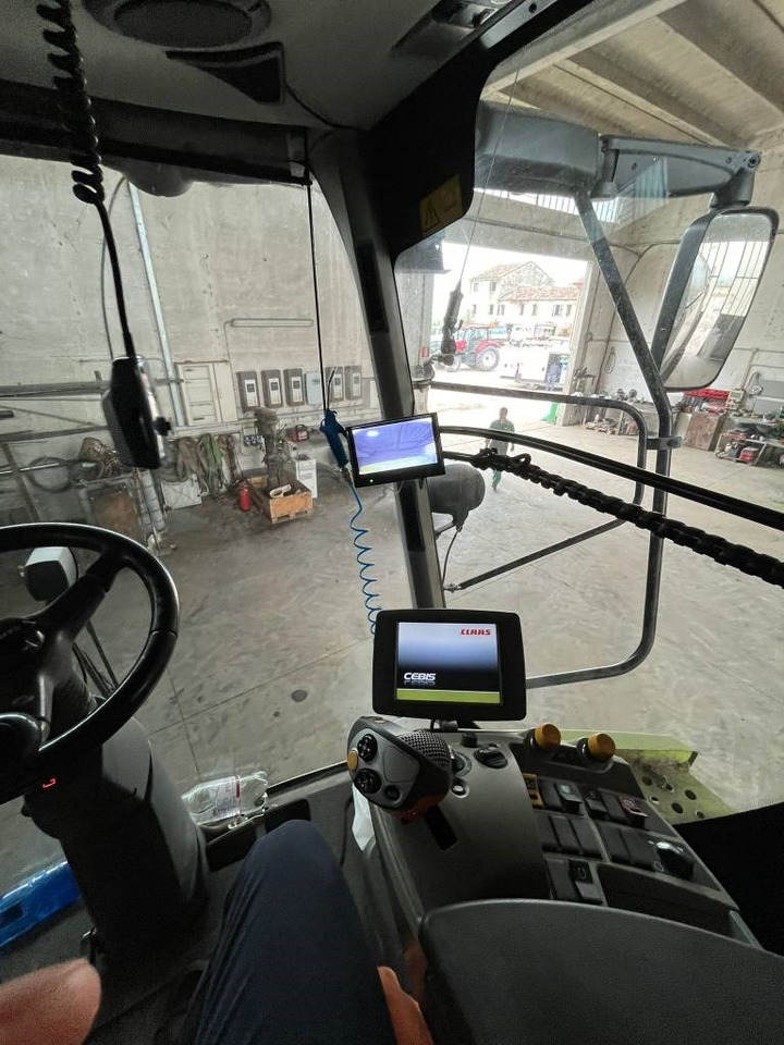 Claas Lexion 760 - Derliaus nuėmimo kombainas: foto 2 Claas Lexion 760 - Derliaus nuėmimo kombainas: foto 2